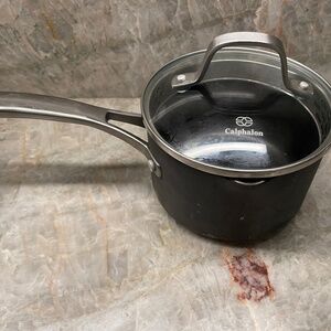 Calphalon Nonstick Saucepan 1.5 Quarts With Lid